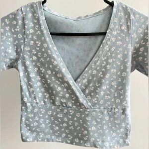 Floral V-Neck Crop Top